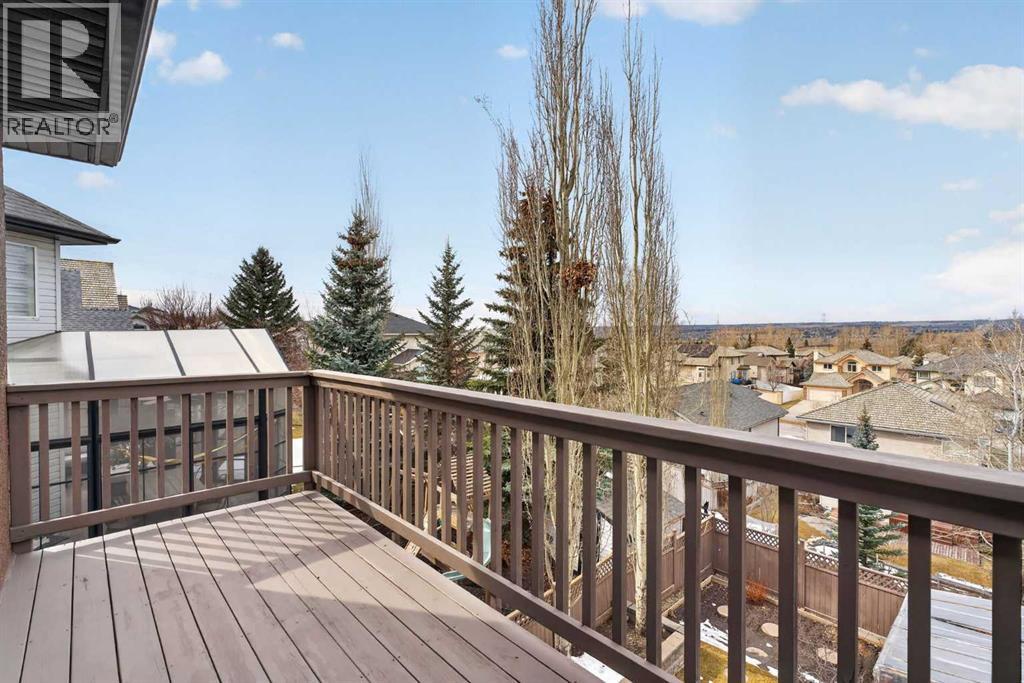 111 Valley Ponds Crescent NW - 17