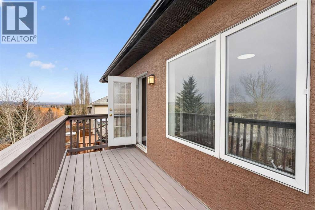 111 Valley Ponds Crescent NW - 19