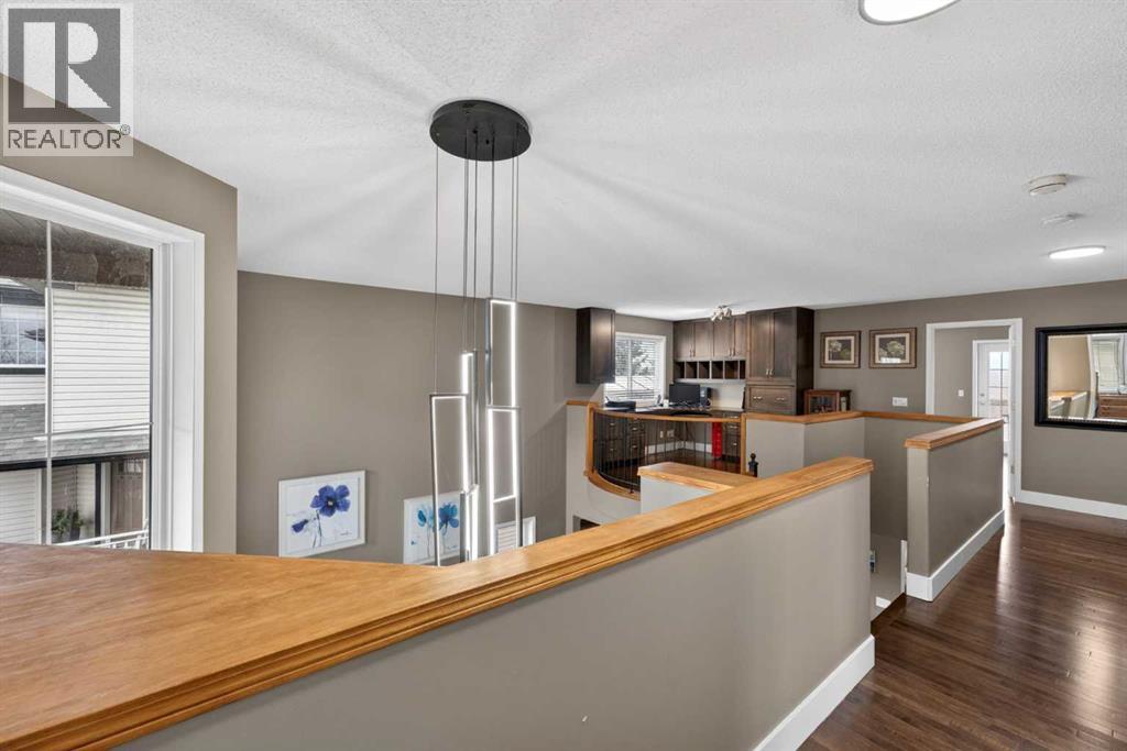111 Valley Ponds Crescent NW - 23