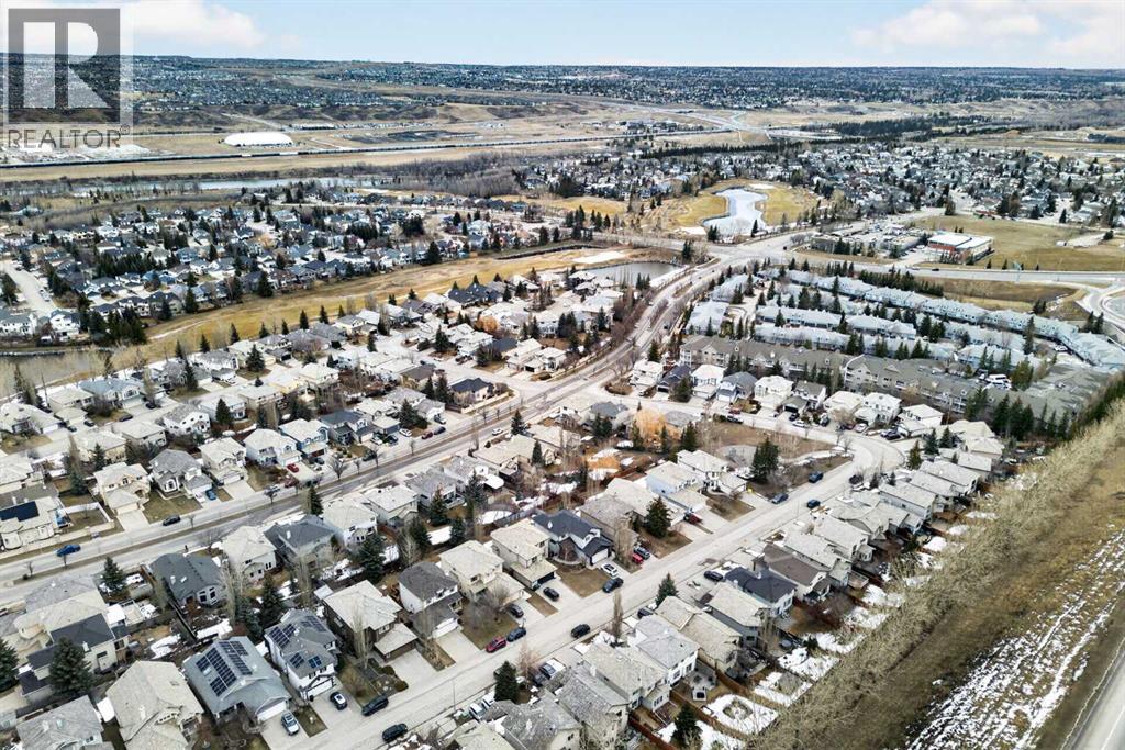 111 Valley Ponds Crescent NW - 40
