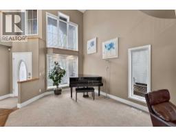 111 Valley Ponds Crescent NW - photo 2