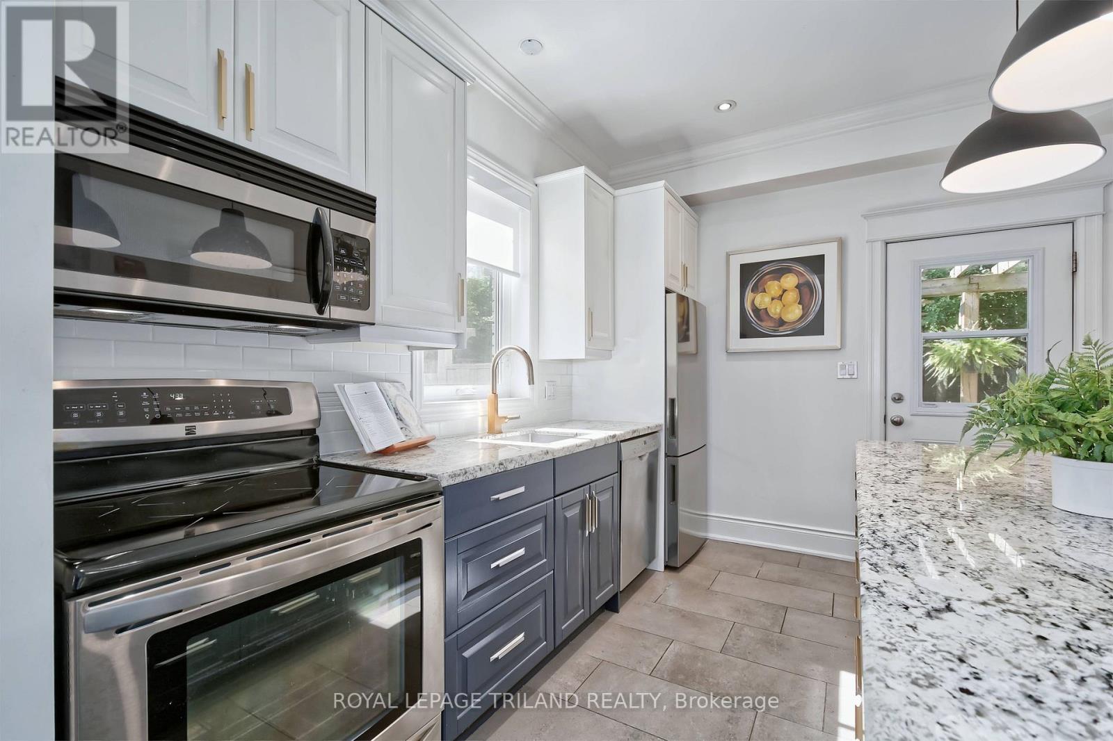 706 PRINCESS AVENUE - Image 14