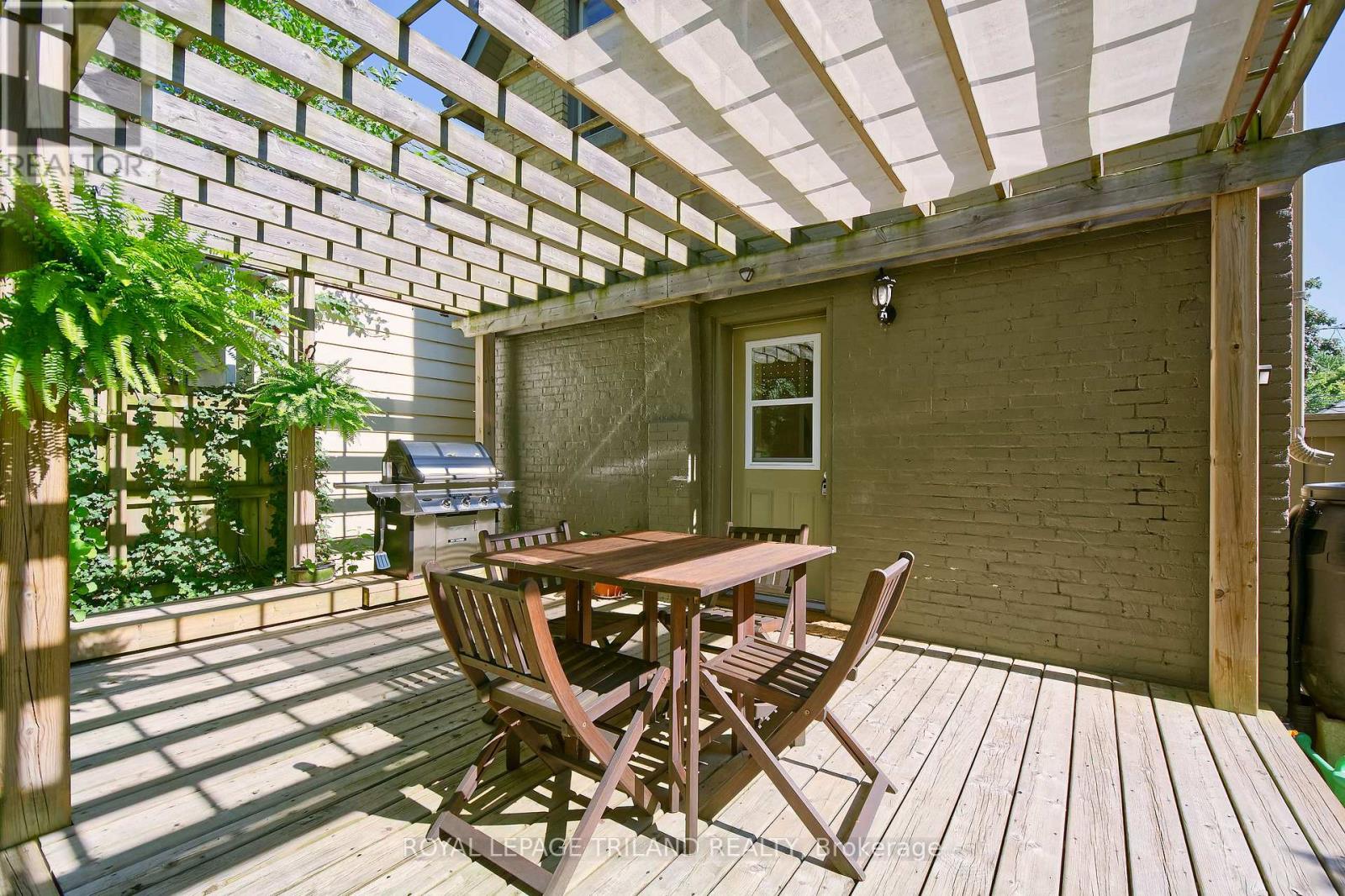 706 PRINCESS AVENUE - Image 35