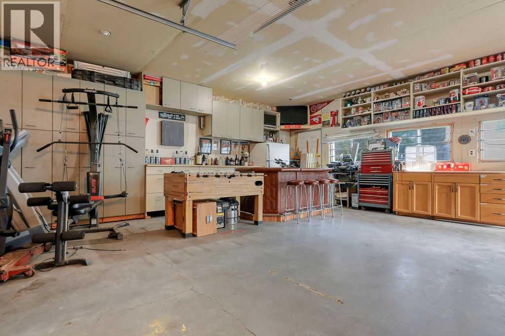 5156 47 Street - 46