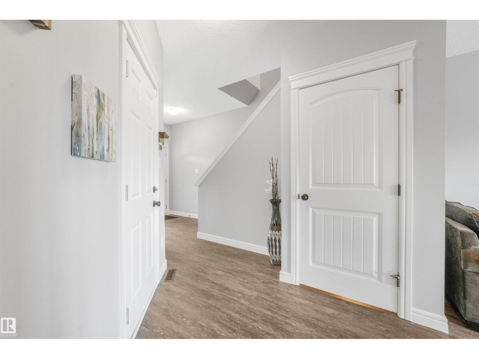 17107 38 ST NW - Image 4