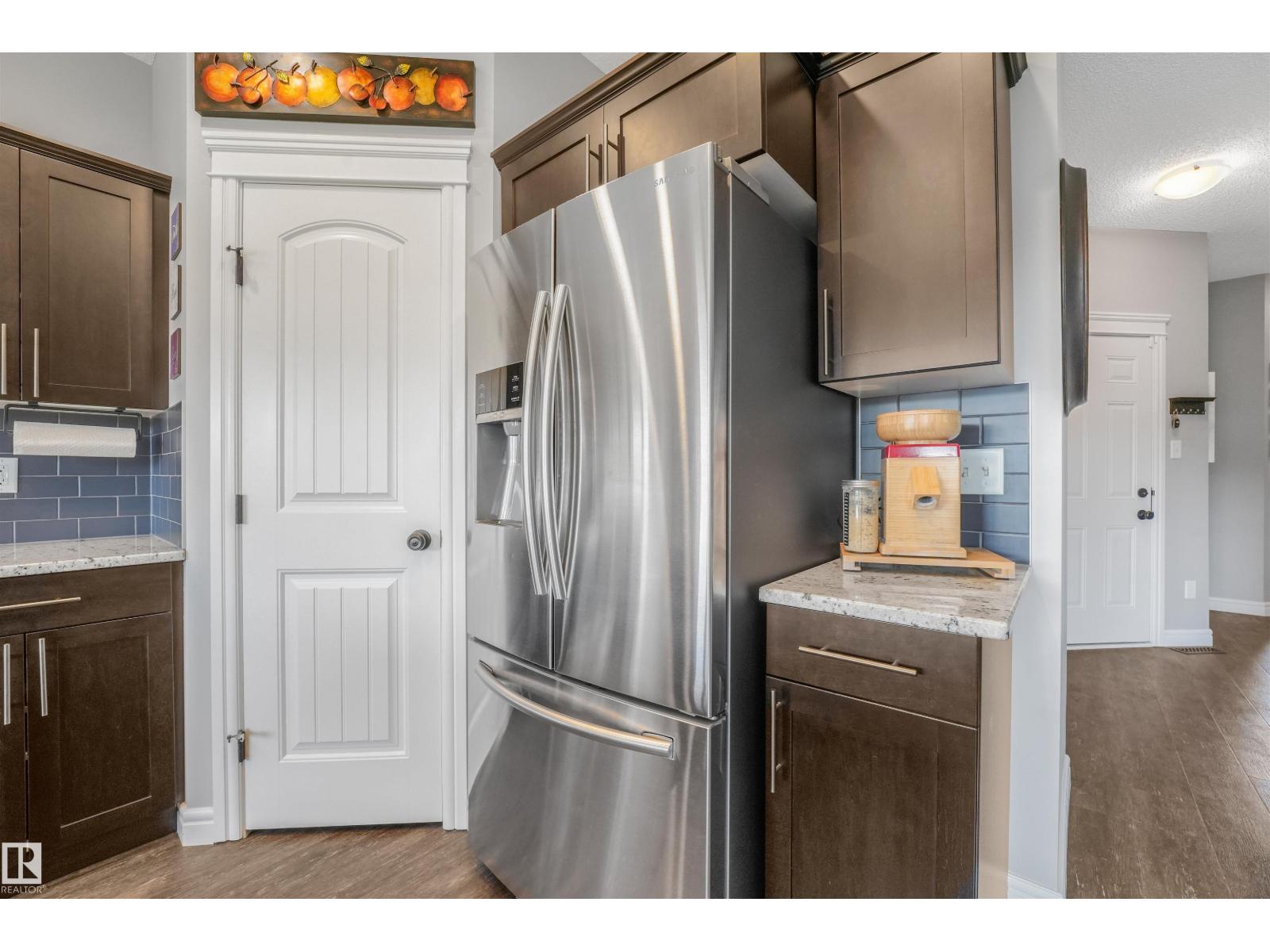 17107 38 ST NW - 5