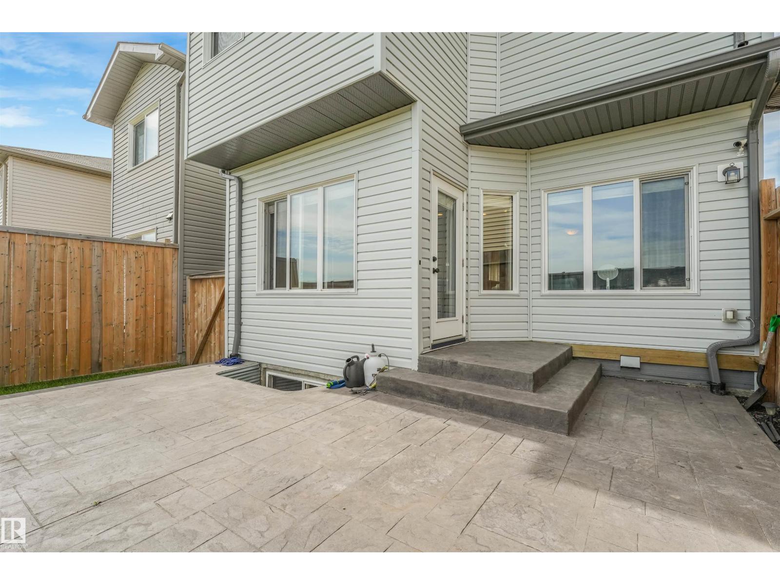 17107 38 ST NW - 39