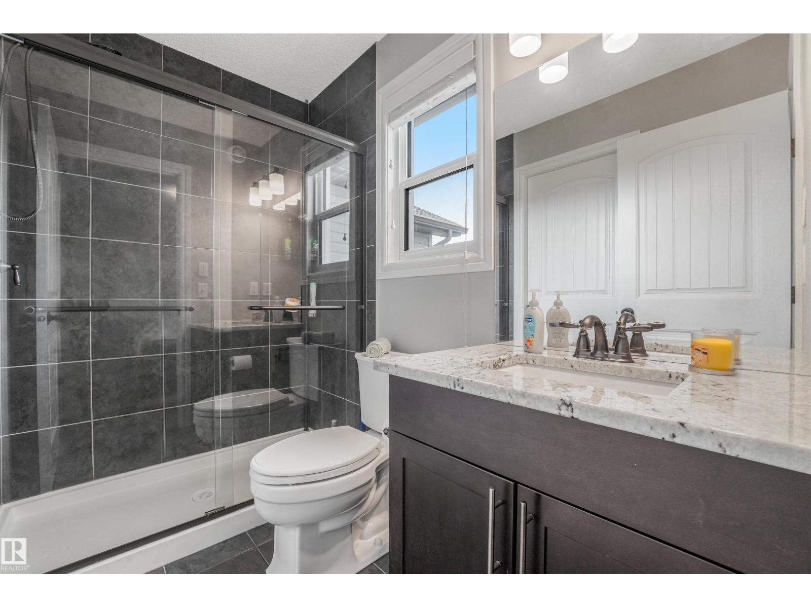 17107 38 ST NW - Image 34