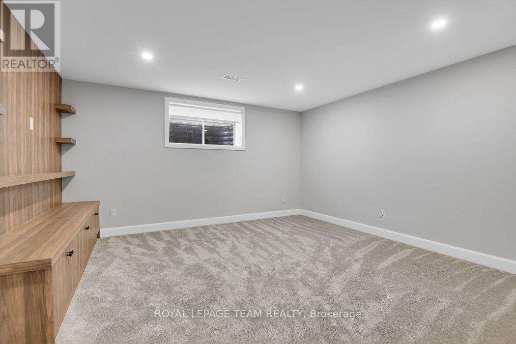 1165 POTTER DRIVE - Image 25