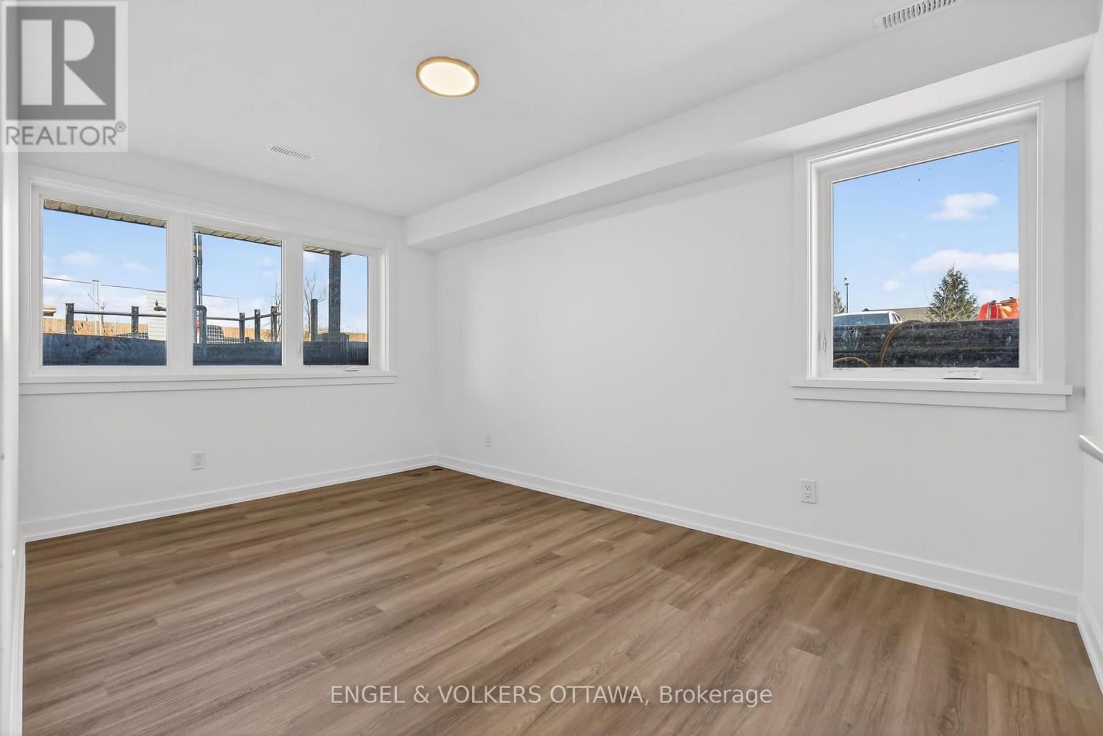 2 Bed, 3 Bath House for Rent in Ottawa – 138 STARDUST PRIVATE, Ottawa – MLS# X13651840 - Image 26