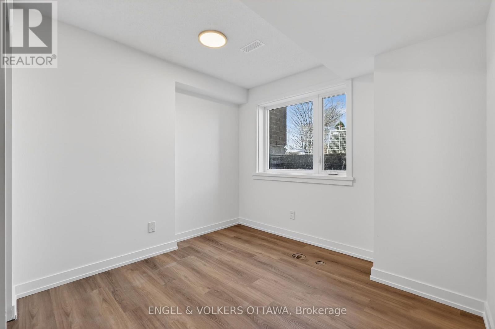 2 Bed, 3 Bath House for Rent in Ottawa – 138 STARDUST PRIVATE, Ottawa – MLS# X13651840 - Image 32