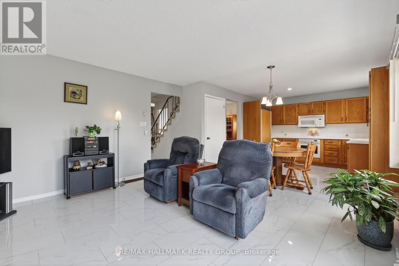 4 Bed, 2 Bath House for Sale in Ottawa – 1463 KAMOURASKA CIRCLE, Ottawa – MLS# X13651878 - Image 16