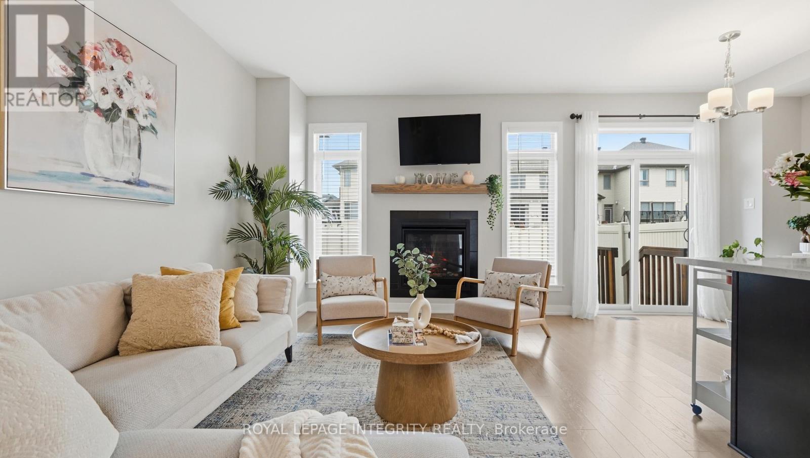 3 Bed, 3 Bath House for Sale in Ottawa – 662 PUTNEY CRESCENT, Ottawa – MLS# X13651906 - Image 12