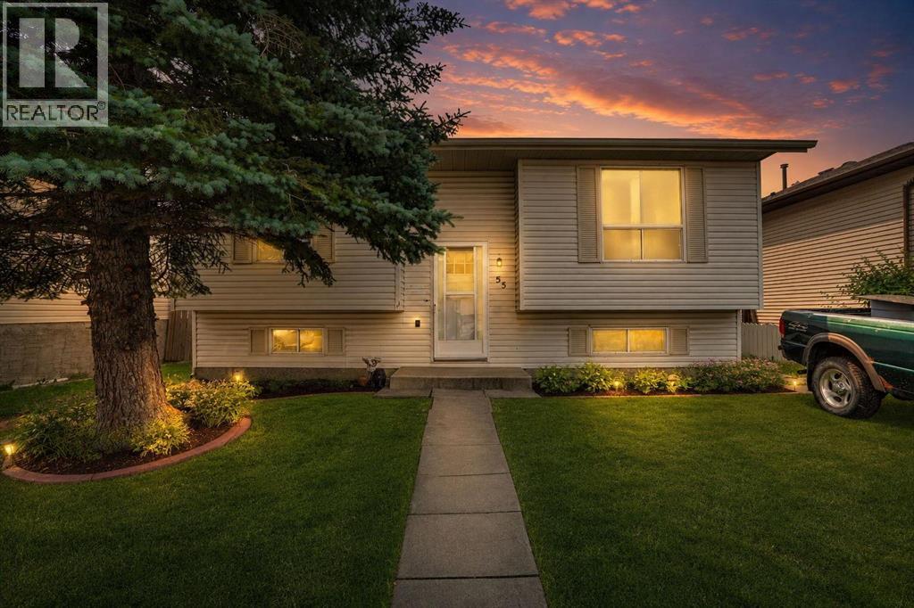 55 Falton Close NE - 1