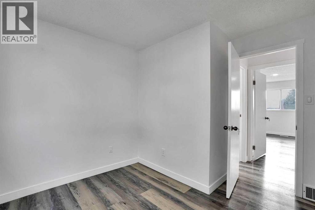55 Falton Close NE - 14