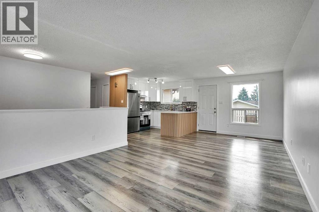 55 Falton Close NE - 4