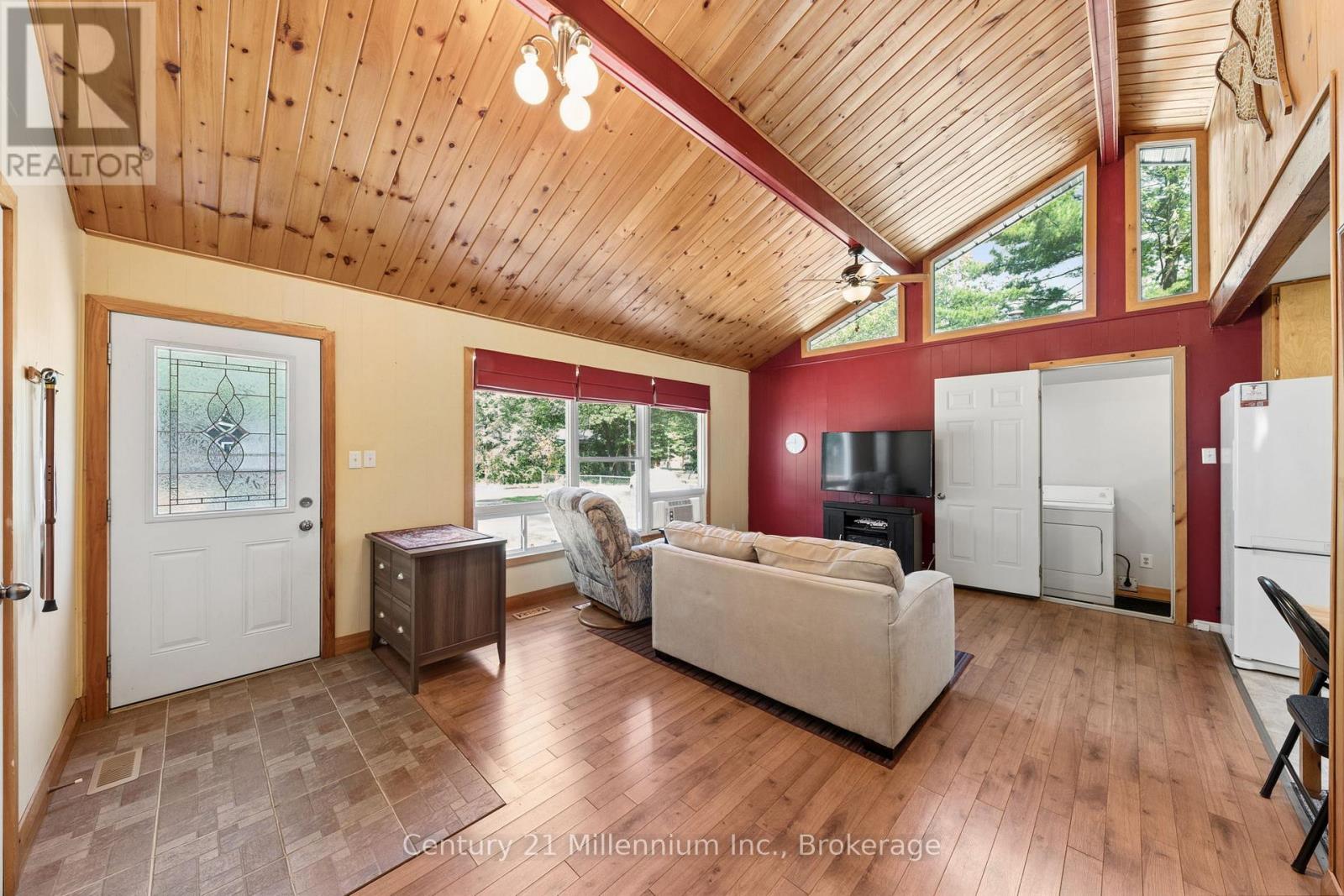 25 GLENDALE AVENUE - 5