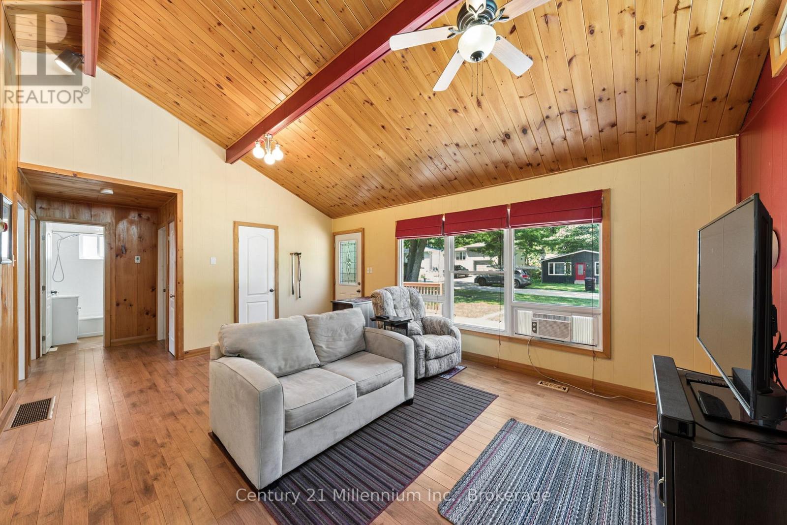 25 GLENDALE AVENUE - 7