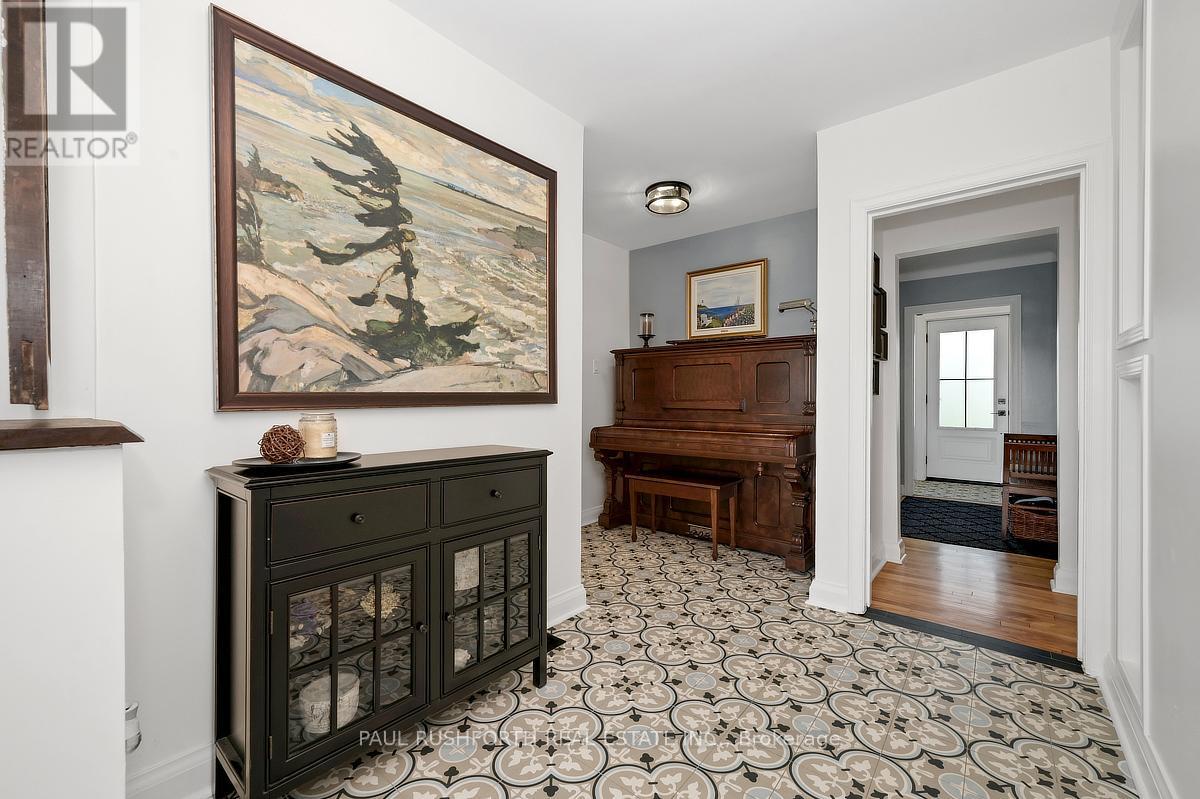 4 Bed, 2 Bath House for Sale in Ottawa – 4153 BIRCHGROVE ROAD, Ottawa – MLS# X13536506 - Image 9