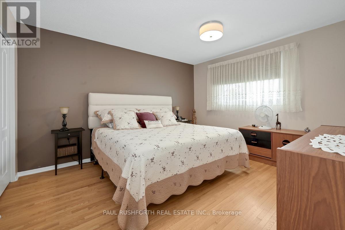 3 Bed, 2 Bath House for Sale in Ottawa – 2191 BICKERTON AVENUE, Ottawa – MLS# X13548640 - Image 31