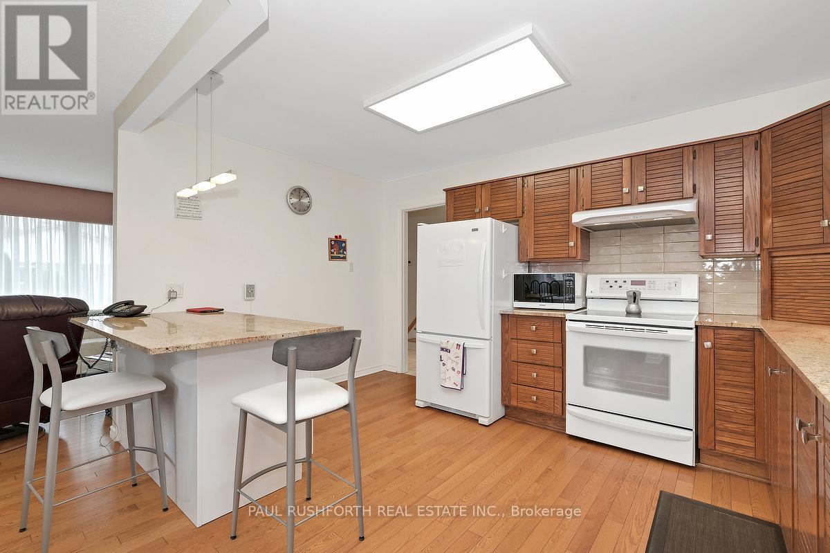 2191 BICKERTON AVENUE - 13