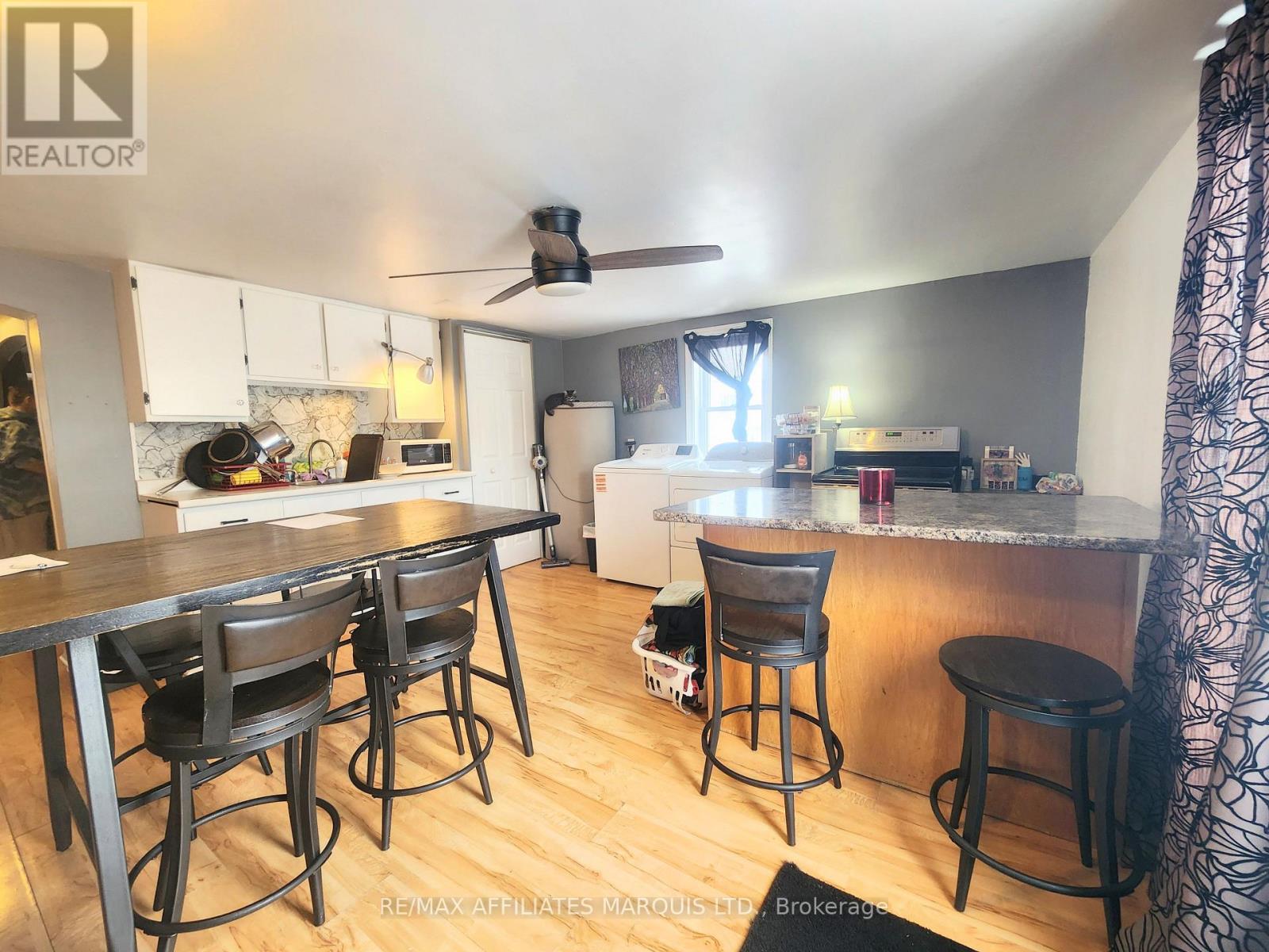 12 - 12A CARTIER AVENUE - 11