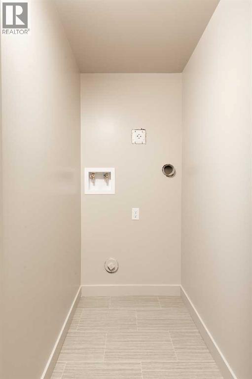 757 Riverhills Landing W - Image 36