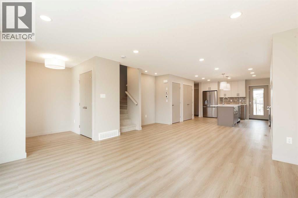 757 Riverhills Landing W - Image 4
