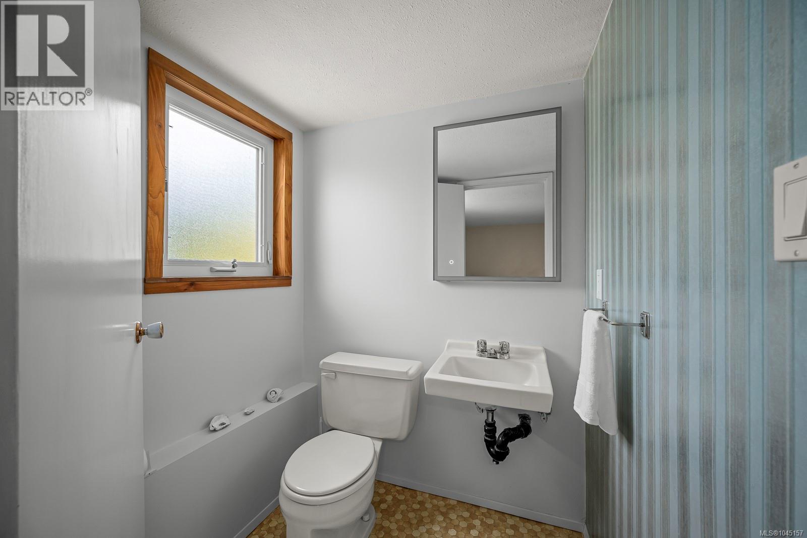 178 Rodello St - Image 28