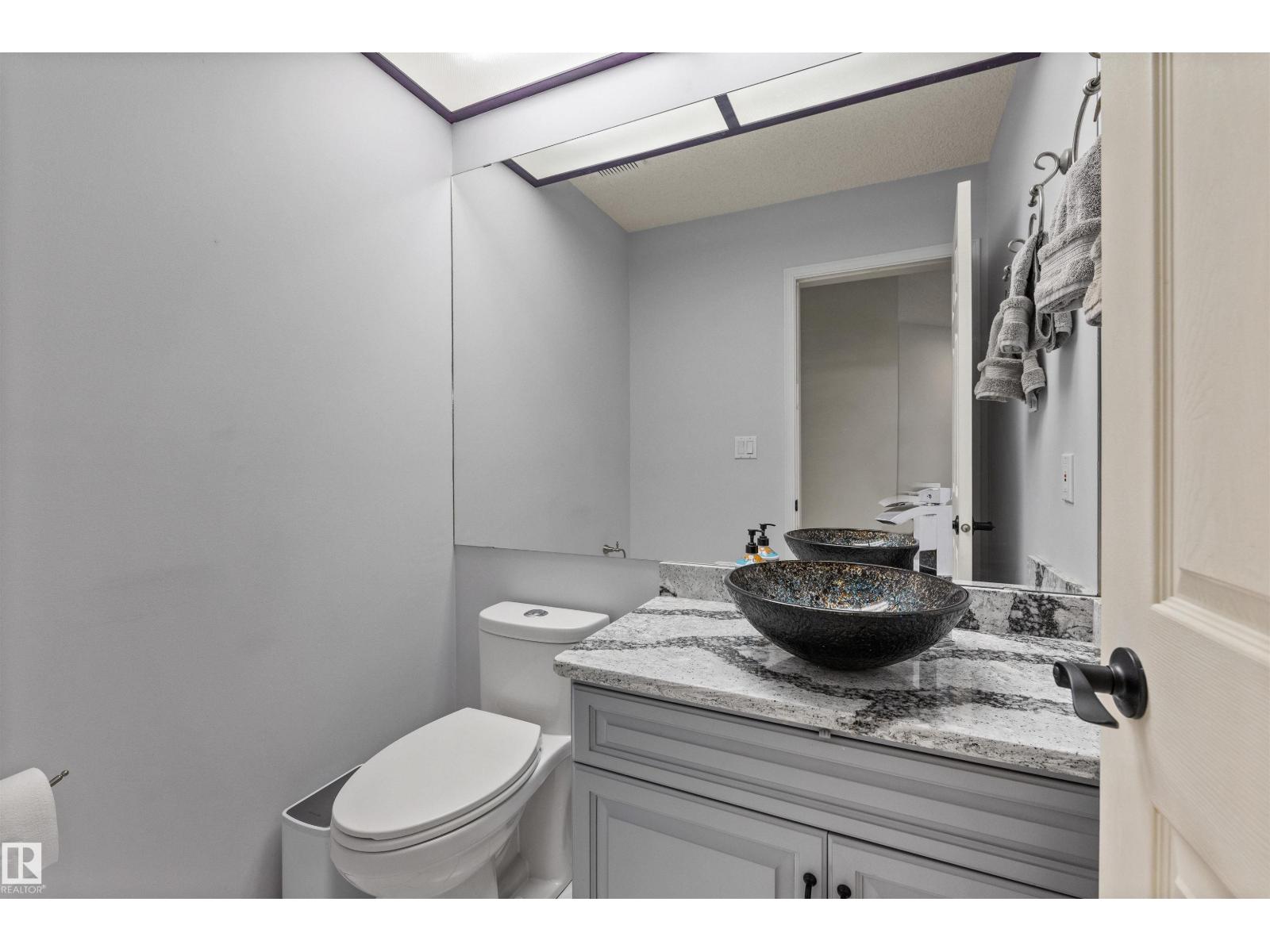 69 HARWOOD DR - Image 23