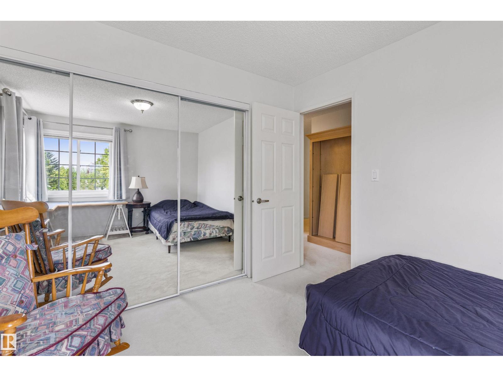 69 HARWOOD DR - 33