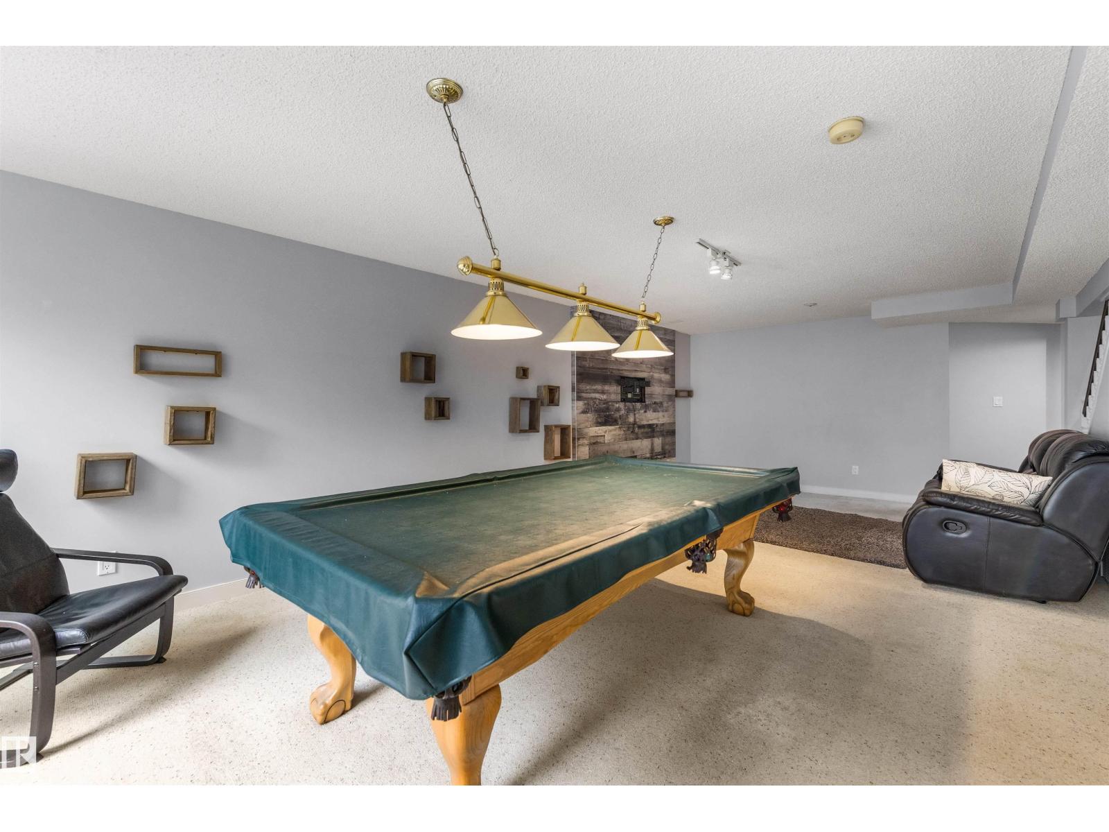 69 HARWOOD DR - 40