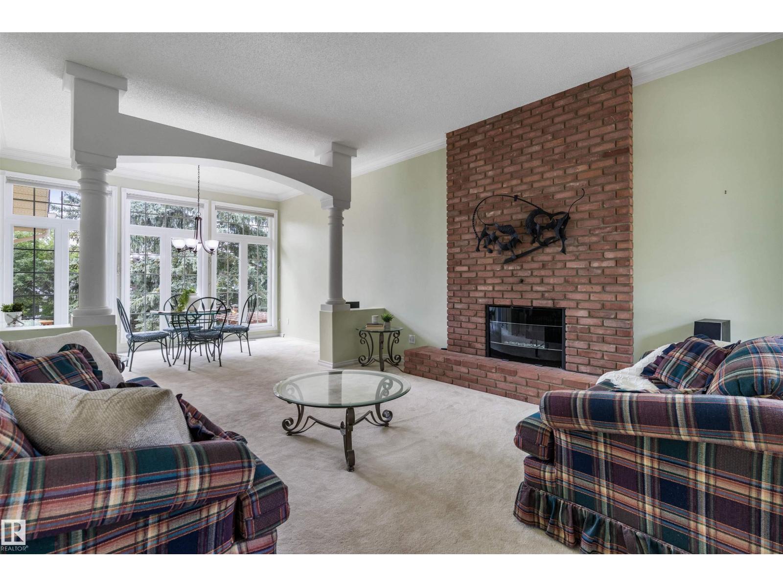 69 HARWOOD DR - 6