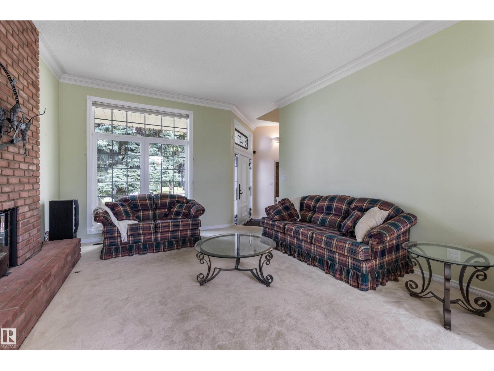69 HARWOOD DR - 8