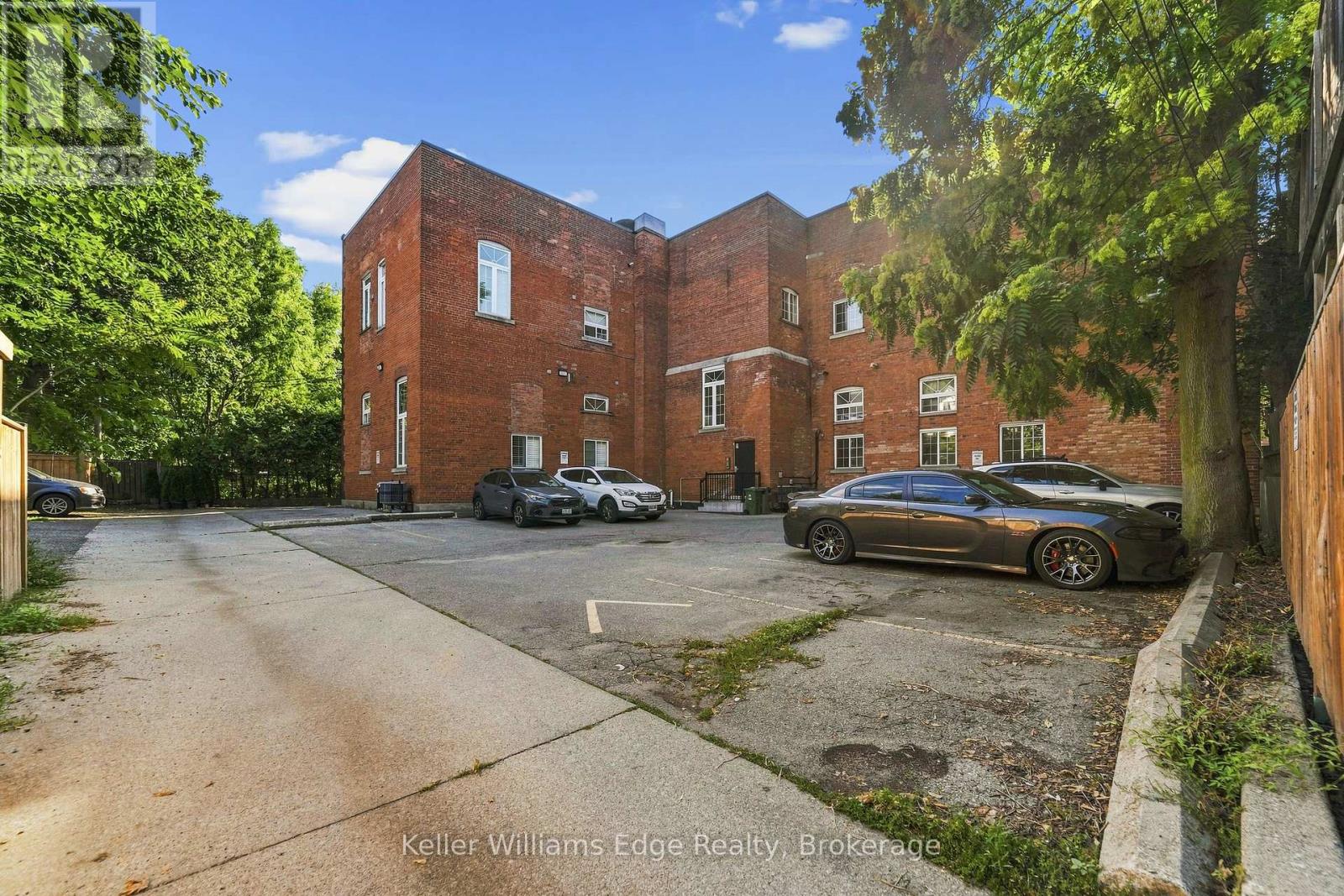 #1D 73 GARFIELD AVENUE S - Image 25