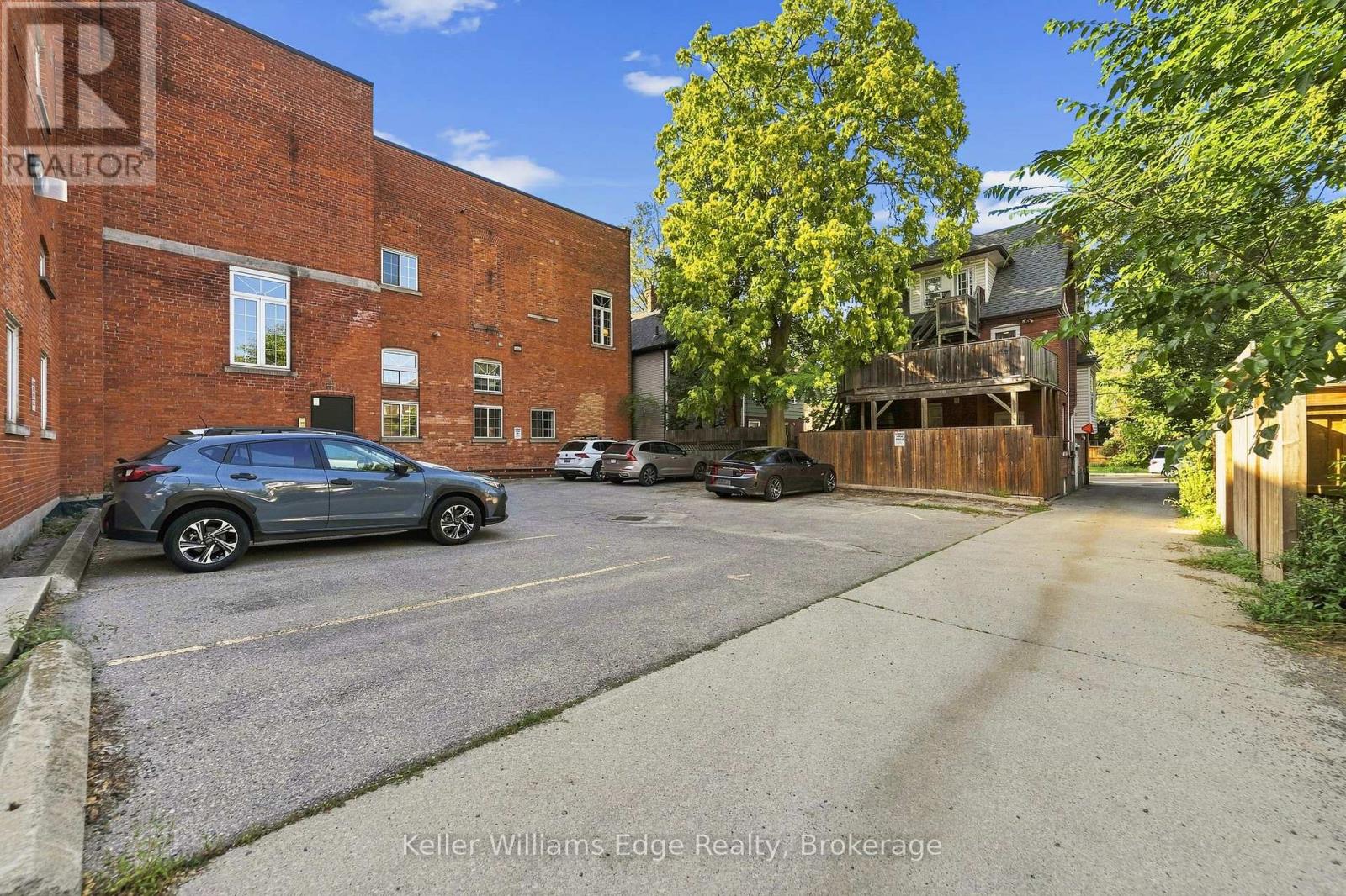 #1D 73 GARFIELD AVENUE S - 26