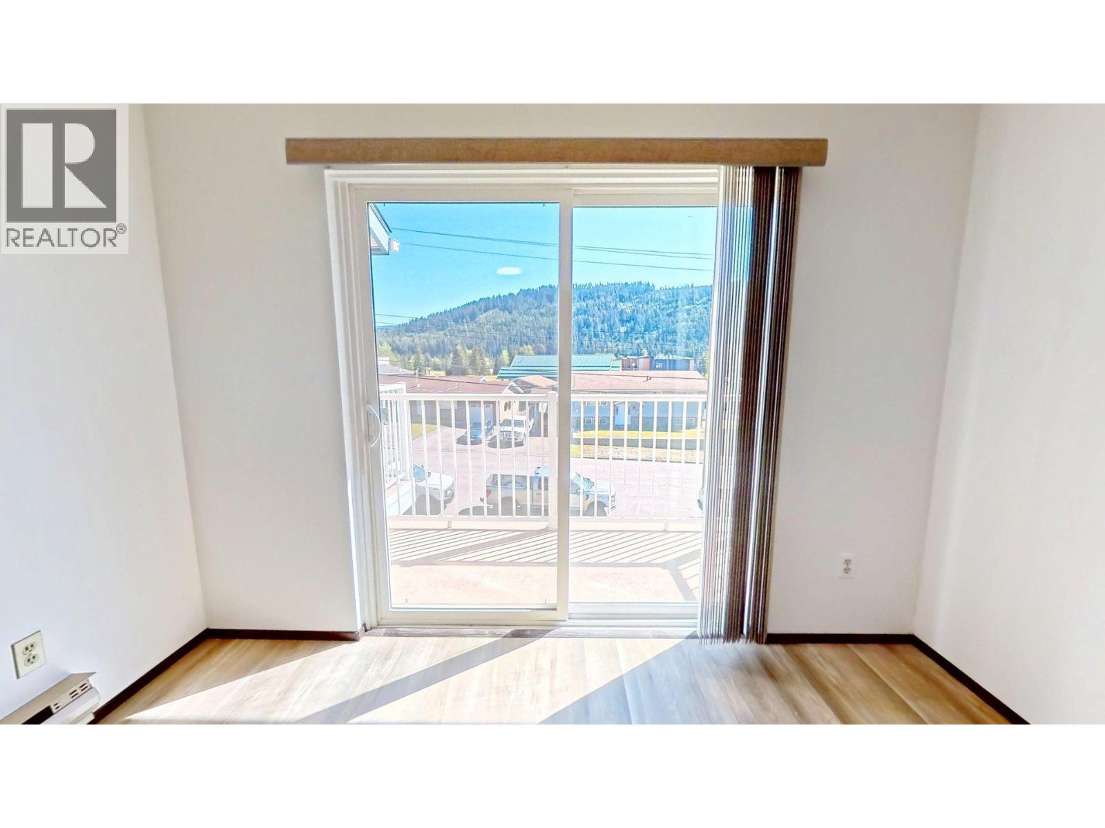 #314 501 Elk Street - 7