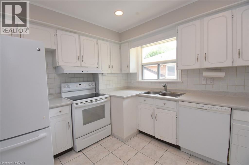 44 BECKWITH Road - 9