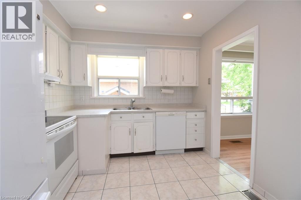 44 BECKWITH Road - 10