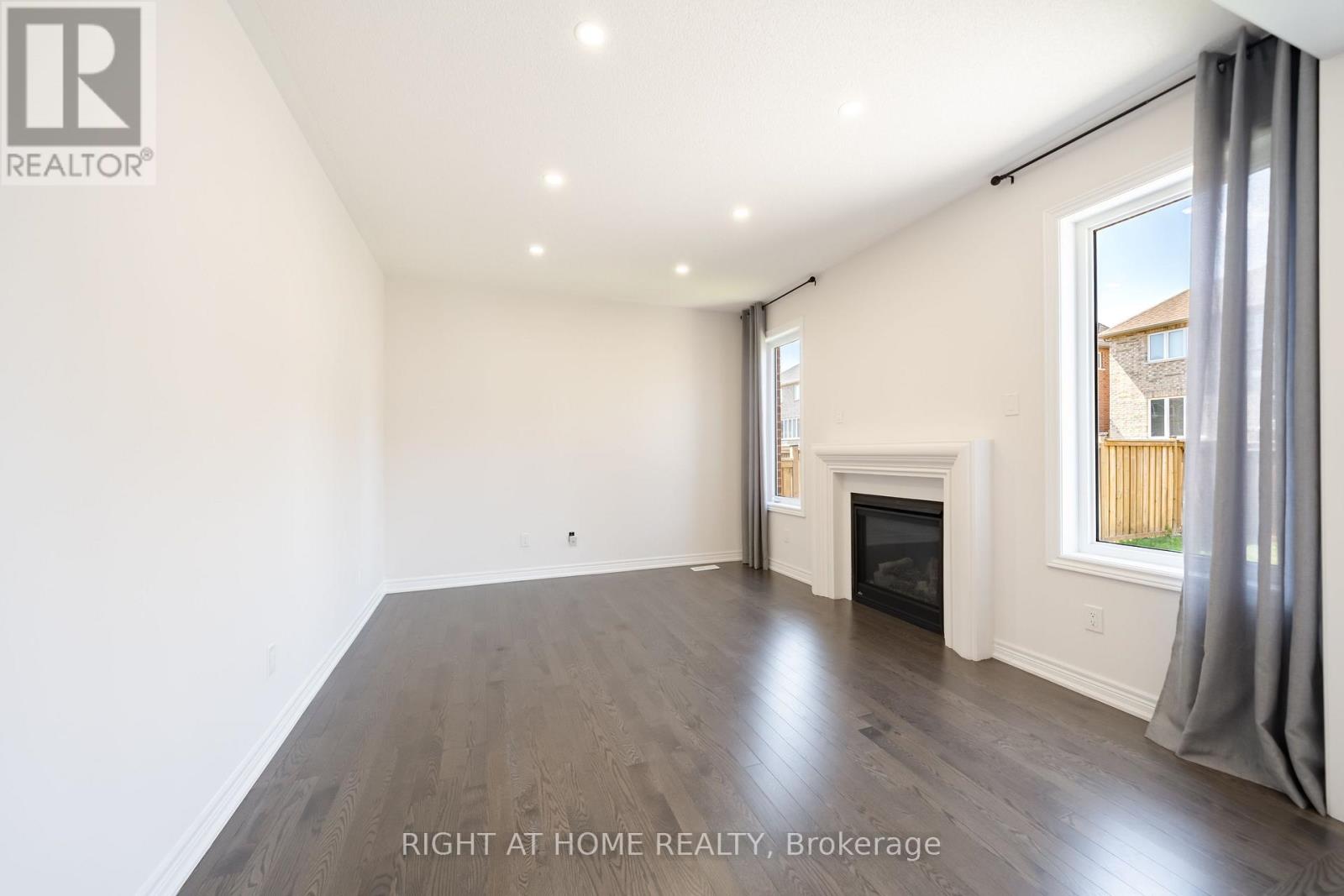 972 GREEN STREET - 17