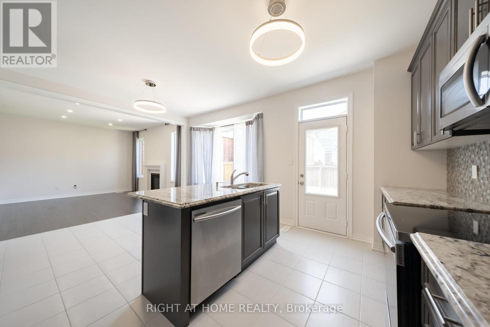 972 GREEN STREET - 9