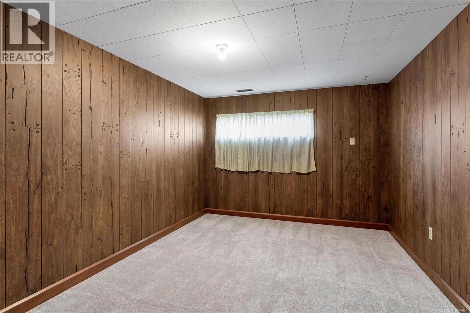  4333 Ramsay Place, Saanich