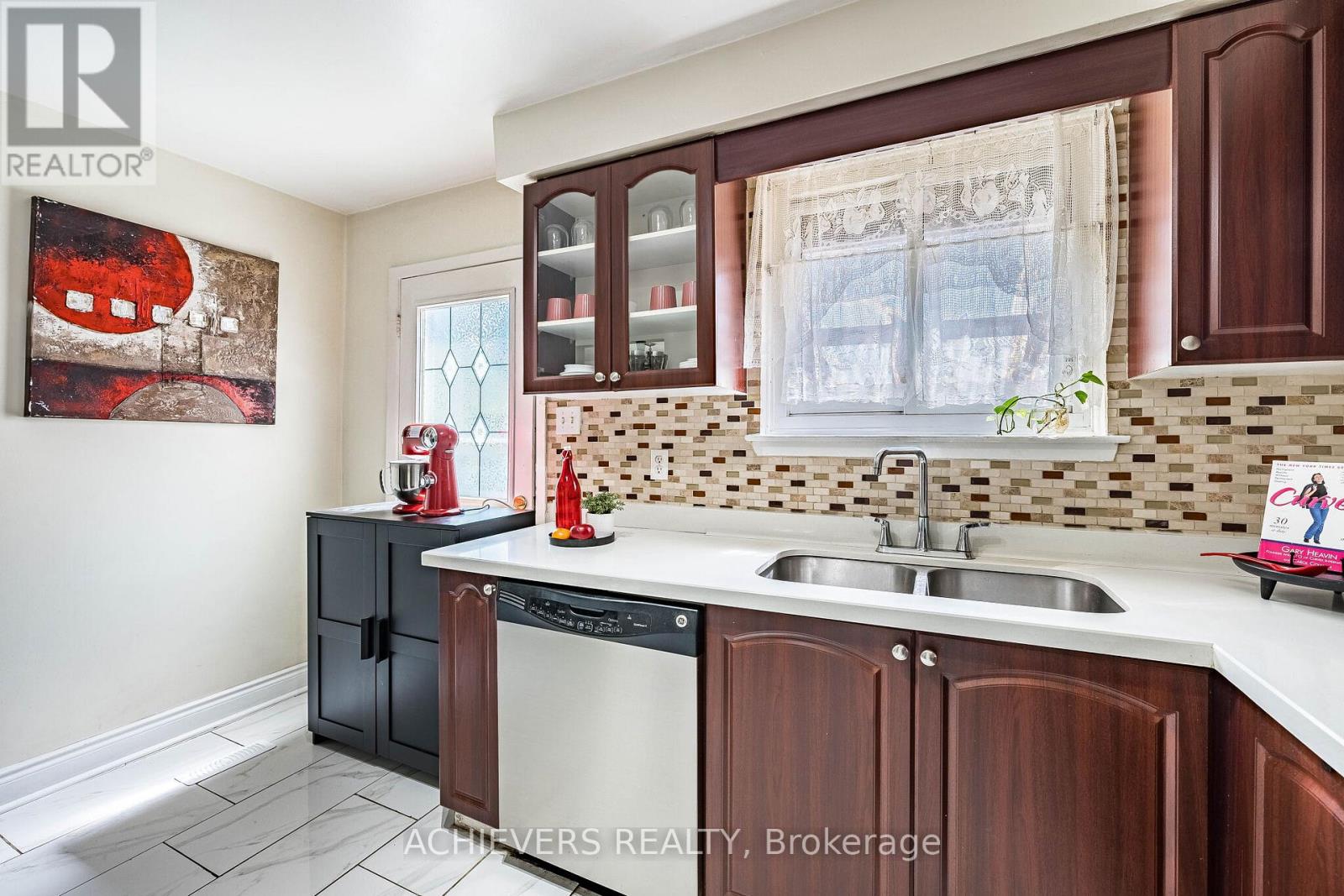 58 ARCHDEKIN DRIVE - 16