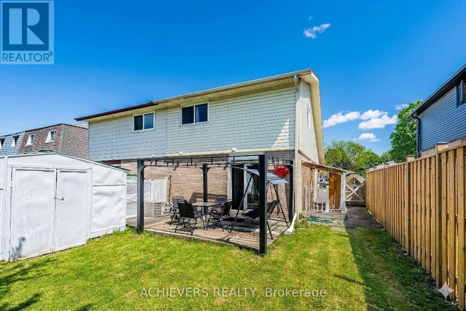 58 ARCHDEKIN DRIVE - 38