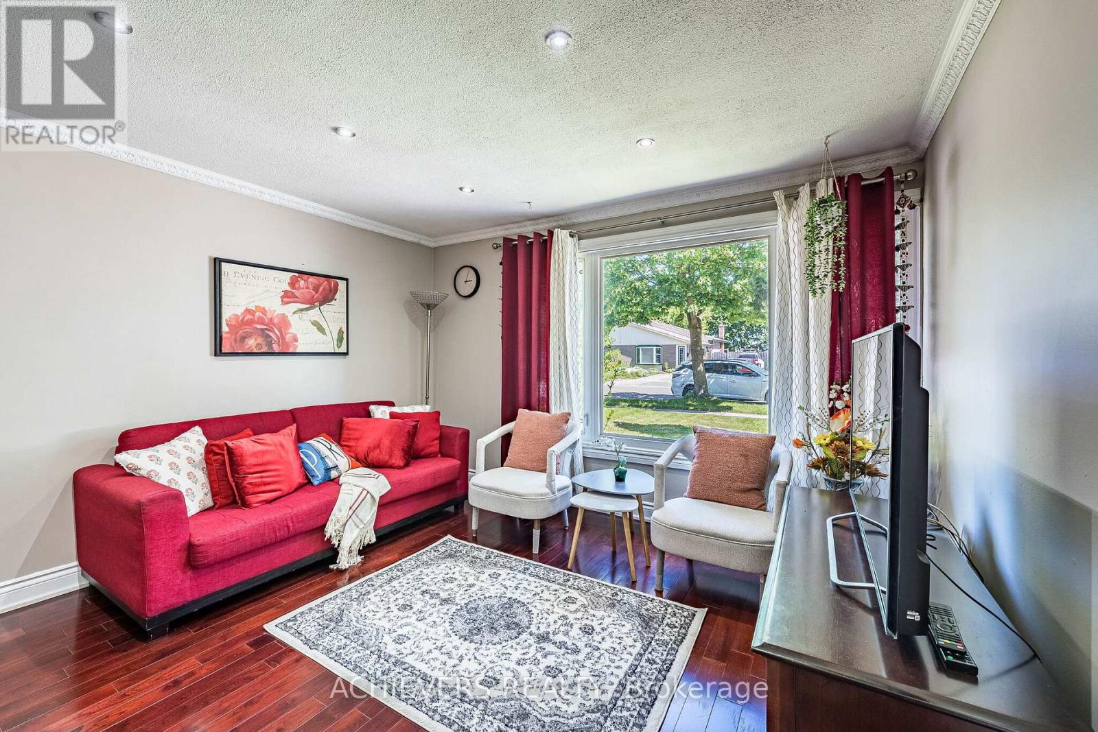 58 ARCHDEKIN DRIVE - 7