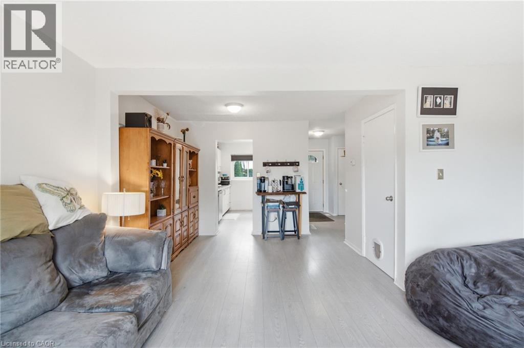 #94 20 GLENVALE Drive - 11