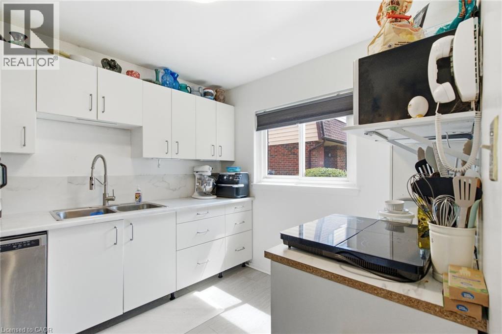 #94 20 GLENVALE Drive - 12