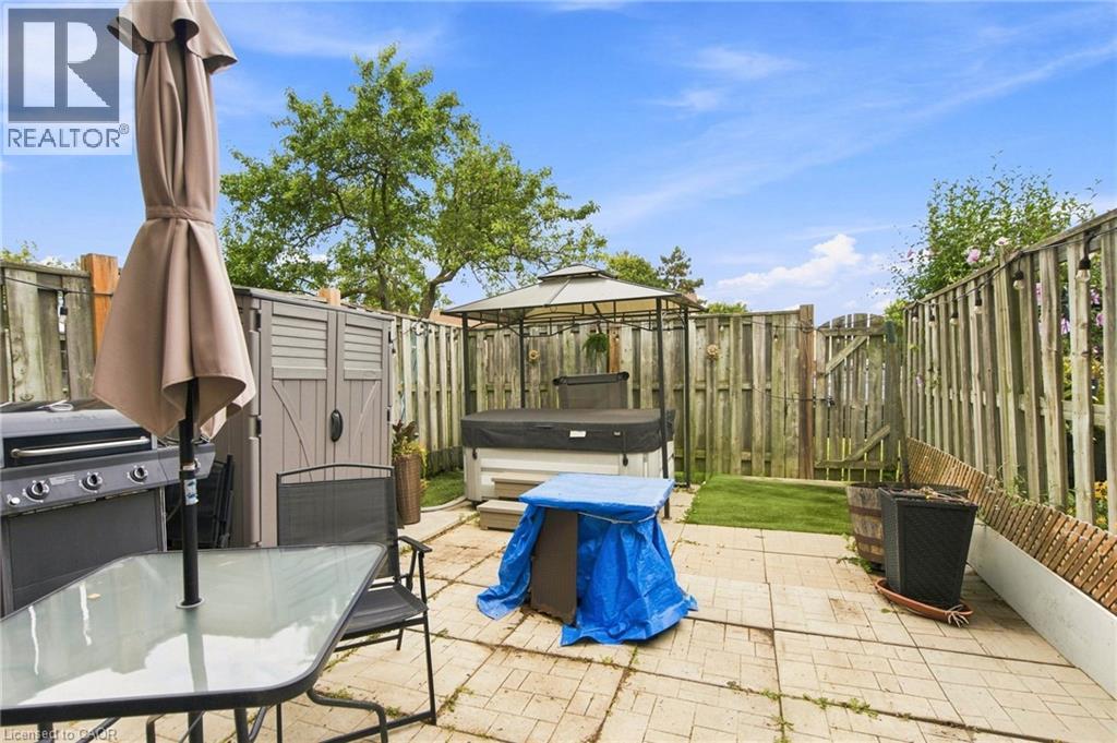 #94 20 GLENVALE Drive - 26