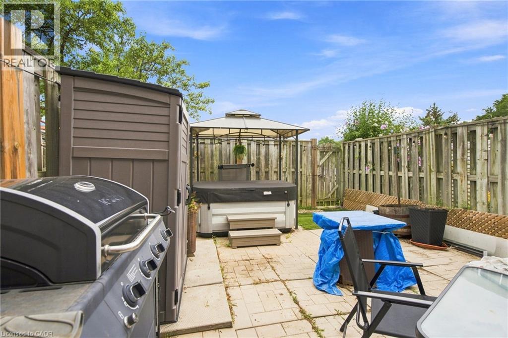 #94 20 GLENVALE Drive - 27