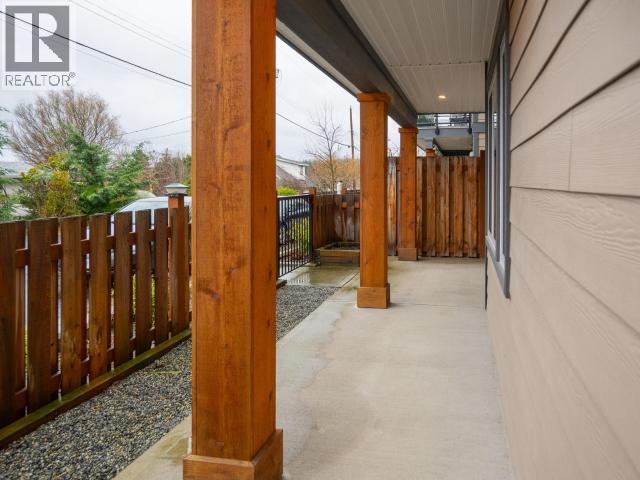 #B2 6900 BURNABY STREET - 36